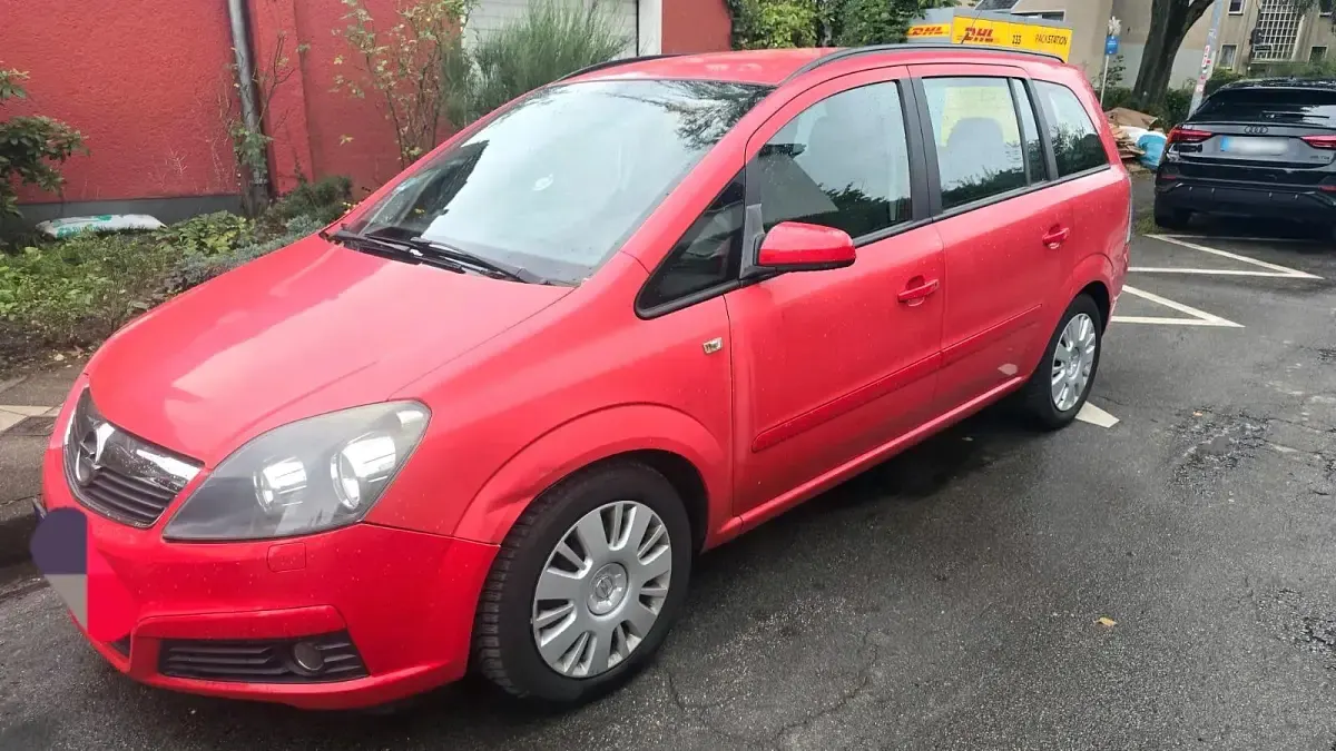 Gebraucht Opel Zafira 102 PS (75 kW) 2007 Rot Van / Kleinbus