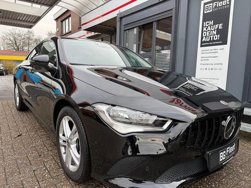 Schwarz Gebraucht 2023 Mercedes CLA180 Limousine | 27.790 € (Fairer Preis) - Bild 1/4