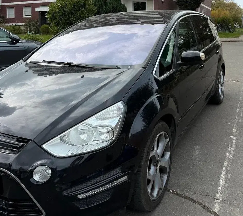 Gebraucht Ford S-MAX S 140 PS (102 kW) 2012 Schwarz Van / Kleinbus