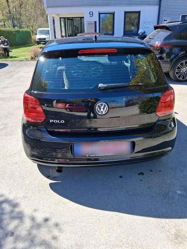 Second-hand VW Polo Match 90 CP (66 kW) 2012 Negru Hatchback