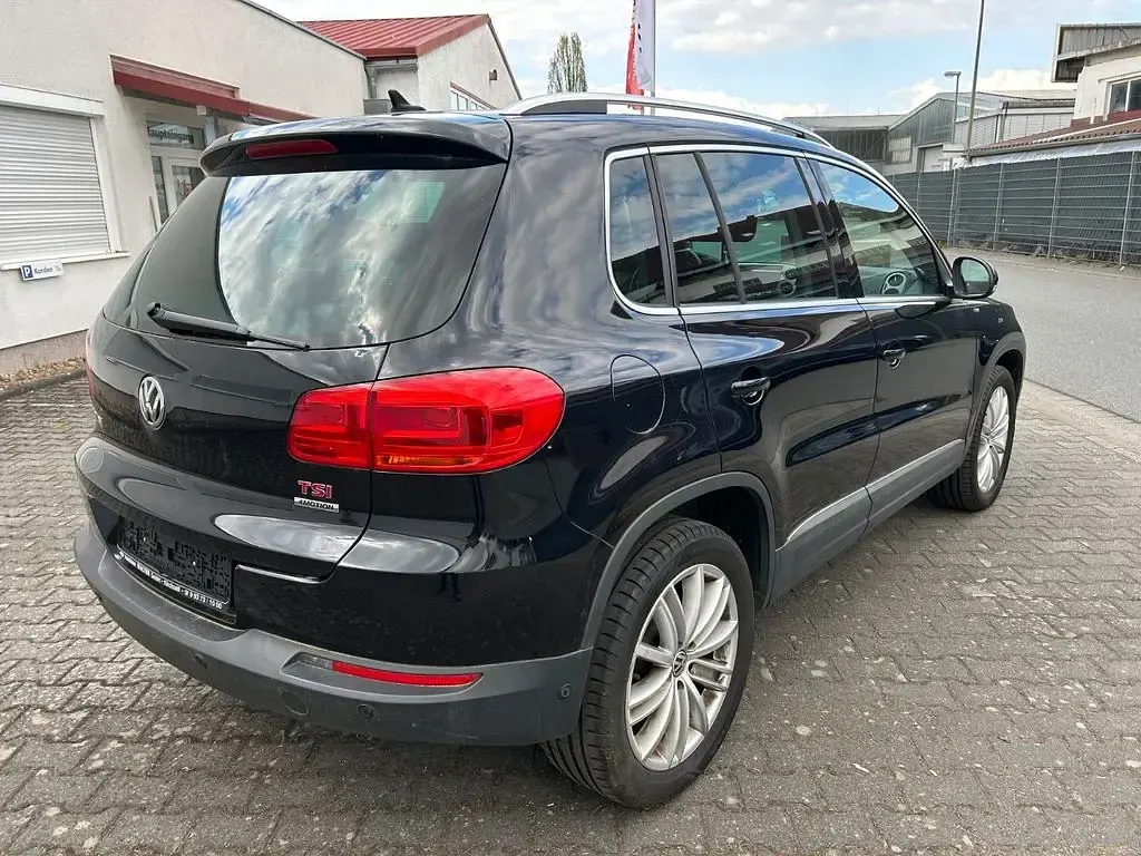 Gebraucht VW Tiguan Sportline 160 PS (117 kW) 2015 Schwarz SUV