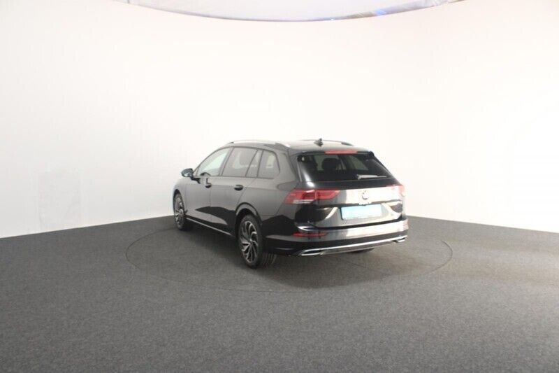 Gebraucht VW Golf VIII Move 110 PS (80 kW) 2023 Schwarz Kombi