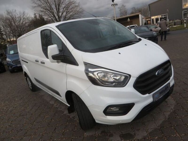 Gebraucht Ford Transit Custom Trend 131 PS (96 kW) 2020 Frostweiß Van