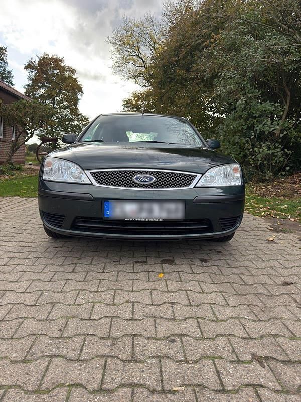 Grün Gebraucht 2004 Ford Mondeo Kleinwagen | 1.899 € (Teuer) - Bild 1/4