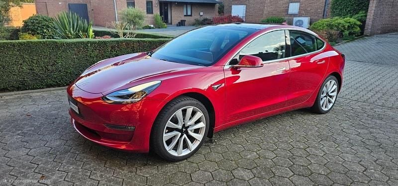Rot Gebraucht 2020 Tesla Model 3 Limousine | 25.000 € (Guter Preis) - Bild 1/4