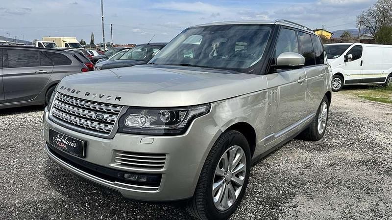 Gebraucht Land Rover Range Rover Vogue 249 PS (183 kW) 2014 Gold SUV