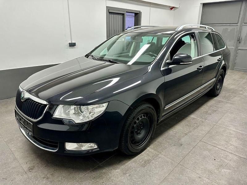 Gebraucht Skoda Superb Elegance 170 PS (125 kW) 2013 Schwarz Kombi