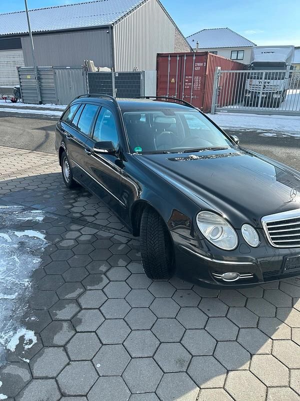 Gebraucht Mercedes E320 224 PS (164 kW) 2007 Schwarz Kombi
