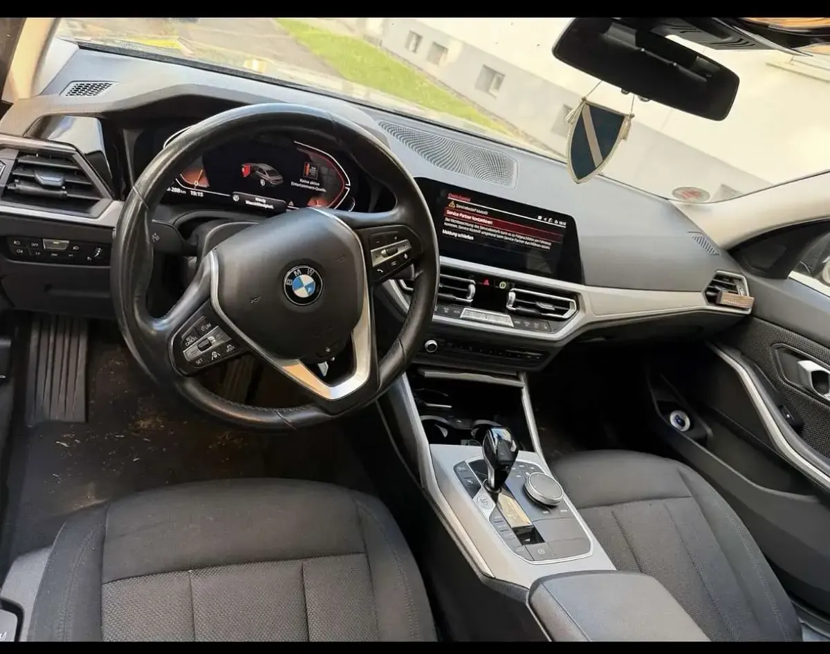 Gebraucht BMW 320 190 PS (139 kW) 2021 Limousine