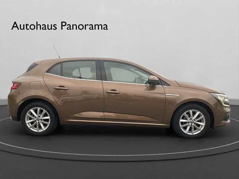 Gebraucht Renault Mégane IV Intens 132 PS (97 kW) 2018 Braun Limousine