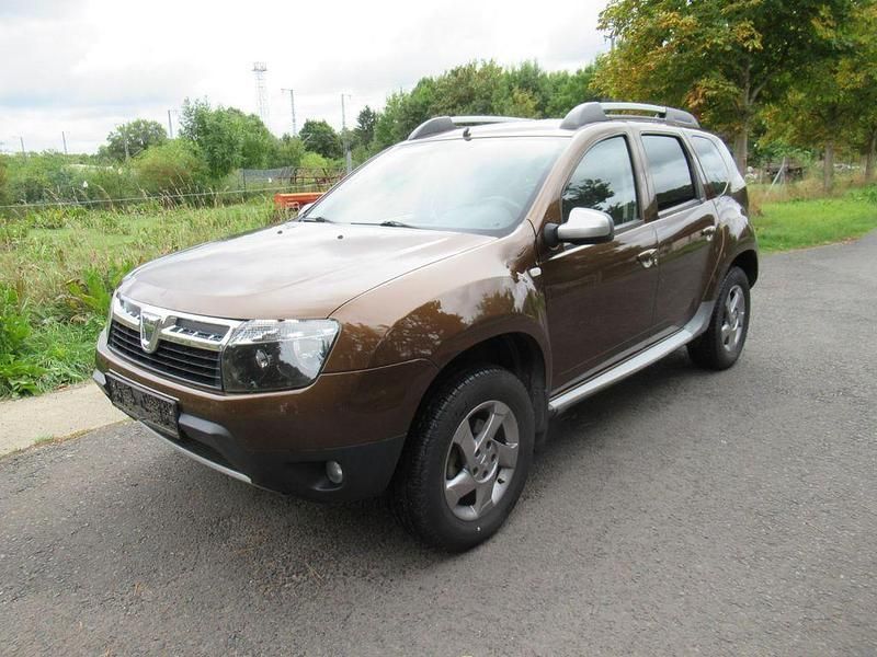 Braun Gebraucht 2013 Dacia Duster Lauréate SUV | 6.999 € (Guter Preis) - Bild 1/4