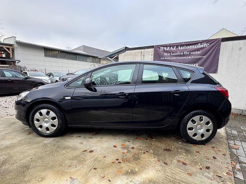 Gebraucht Opel Astra Edition 101 PS (74 kW) 2010 Schwarz Limousine