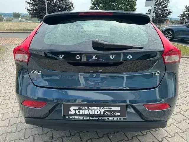 Gebraucht Volvo V40 Kinetic 122 PS (89 kW) 2017 Denim blue Limousine