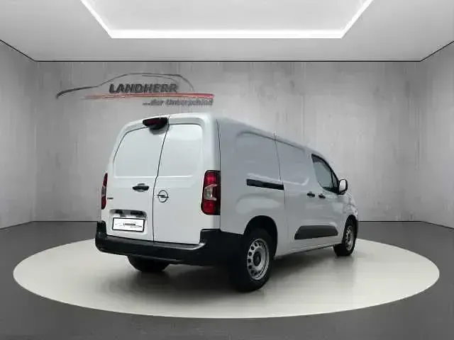 Gebraucht Opel Combo Edition 131 PS (96 kW) 2025 Weiß Van / Kleinbus