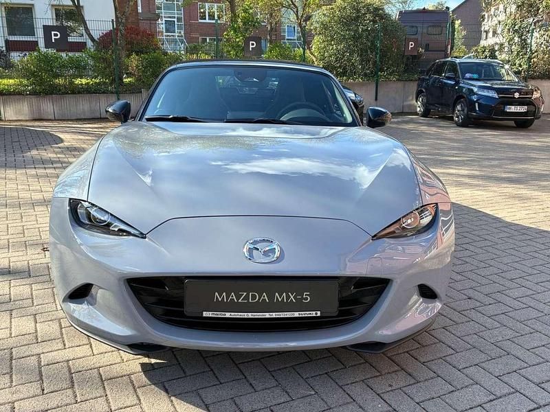 Neu Mazda MX5 Homura-Line 132 PS (97 kW) 2026 Aero gray m Cabrio