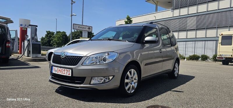Gold Gebraucht 2013 Skoda Roomster Kombi | 3.600 € (Superpreis) - Bild 1/4