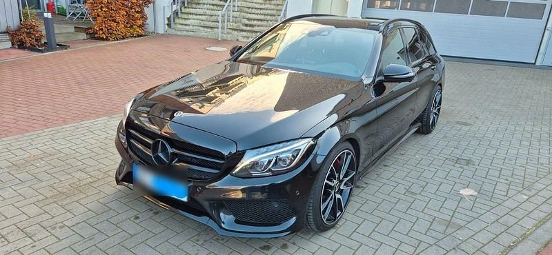 Schwarz Gebraucht 2015 Mercedes C250 AMG Kombi | 16.999 € (Etwas zu teuer) - Bild 1/4