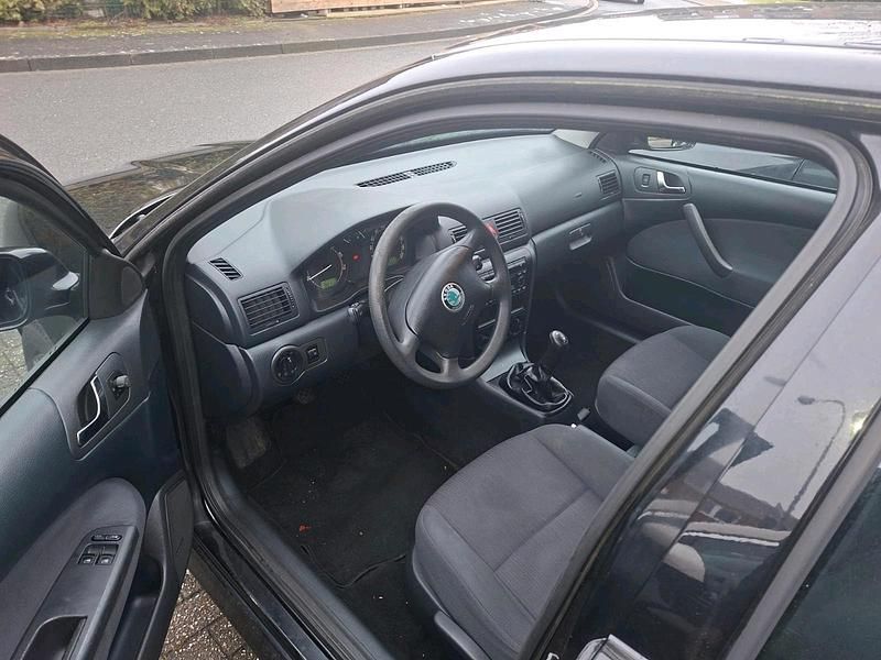 Gebraucht Skoda Octavia 164 PS (120 kW) 2009 Schwarz Limousine