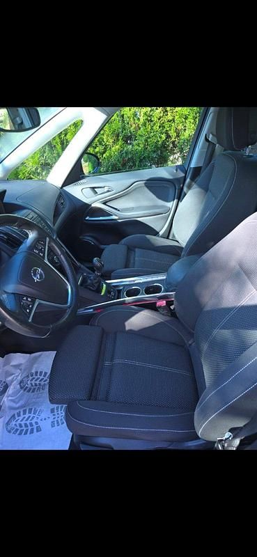 Gebraucht Opel Zafira Tourer 131 PS (96 kW) 2012 Schwarz Van / Kleinbus