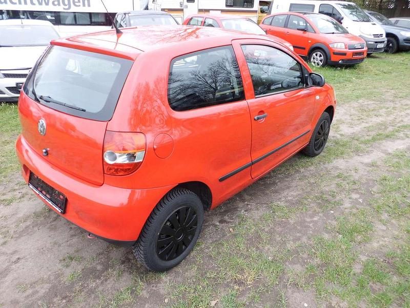 Usata VW Fox Basis 54 CV (39 kW) 2007 Rosso Utilitaria