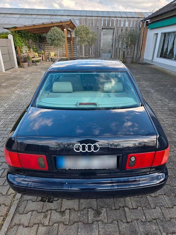 Usata Audi A8 193 CV (141 kW) 1997 Blu Berlina