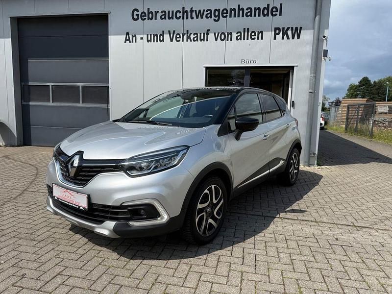 Grau Gebraucht 2017 Renault Captur Intens SUV | 10.500 € (Fairer Preis) - Bild 1/4