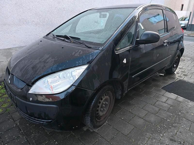 Second-hand Mitsubishi Colt 95 CP (69 kW) 2007 Negru Hatchback