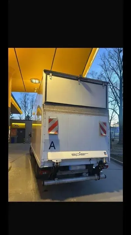 Używany Mercedes Sprinter 163 KM (119 kW) 2020 Biały Van