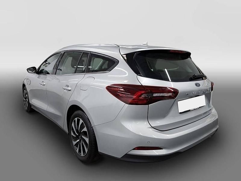Gebraucht Ford Focus Titanium 155 PS (114 kW) 2025 Silber Kombi