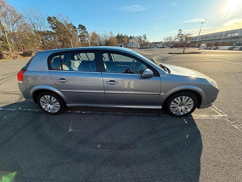 Używany Opel Signum 140 KM (102 kW) 2007 Szary Hatchback