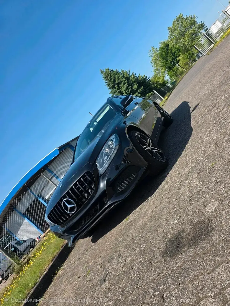 Gebraucht Mercedes C200 136 PS (100 kW) 2015 Schwarz Limousine