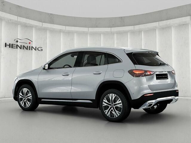 Gebraucht Mercedes GLA180 Progressive 136 PS (100 kW) 2024 Andere farbe SUV