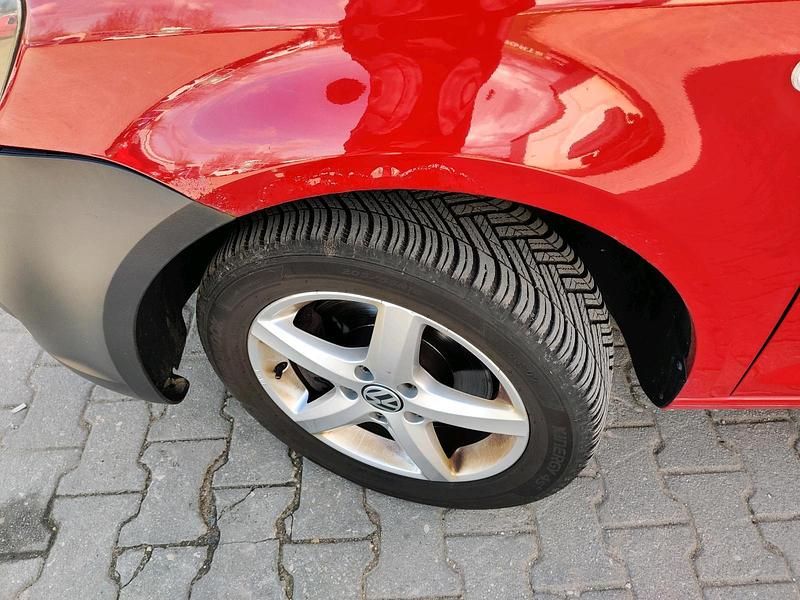 Gebraucht VW Caddy Maxi 102 PS (75 kW) 2013 Rot Van / Kleinbus