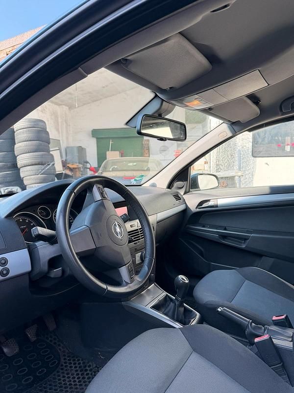 Gebraucht Opel Astra 2007 Grün Kleinwagen