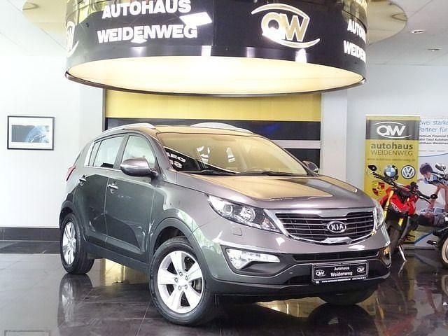Grau Gebraucht 2011 Kia Sportage 4 SUV | 12.950 € (Fairer Preis) - Bild 1/4