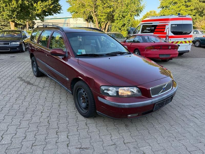 Rot Gebraucht 2001 Volvo V70 Kombi | 999 € (Superpreis) - Bild 1/4