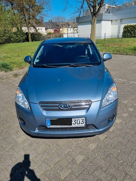 Gebraucht Kia ProCeed EX 126 PS (92 kW) 2009 Blau Kleinwagen