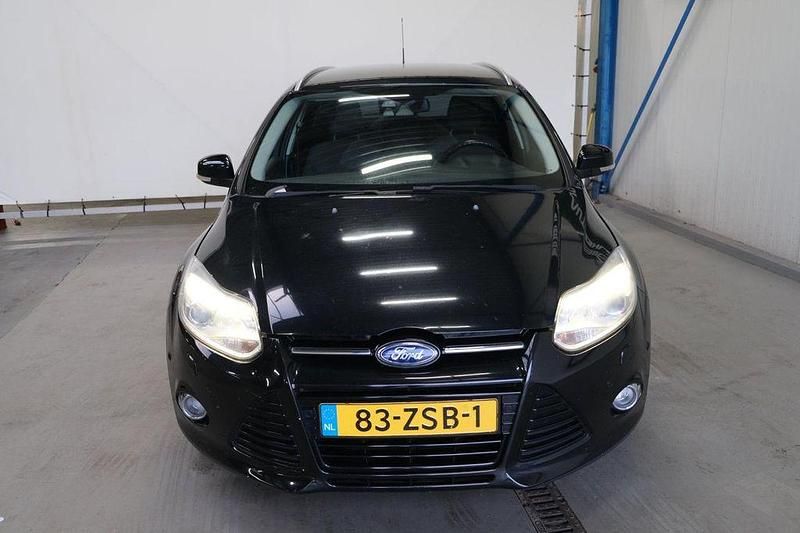 Gebraucht Ford Focus Titanium 125 PS (91 kW) 2013 Schwarz Kombi