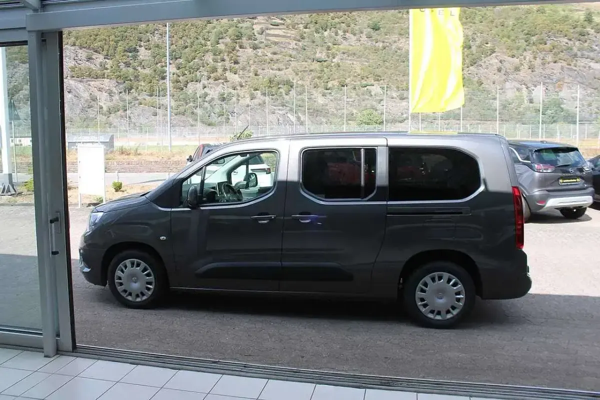 Gebraucht Opel Combo Life Edition 110 PS (80 kW) 2019 Grau Kombi