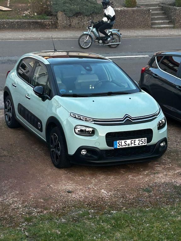 Gebraucht Citroën C3 PureTech 83 PS (61 kW) 2018 Grün Kleinwagen