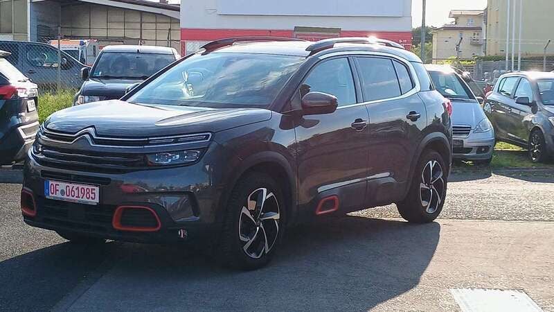 Lackierung platiniumgrau/typ Gebraucht 2020 Citroën C5 Aircross Feel SUV | 17.150 € (Guter Preis) - Bild 1/4