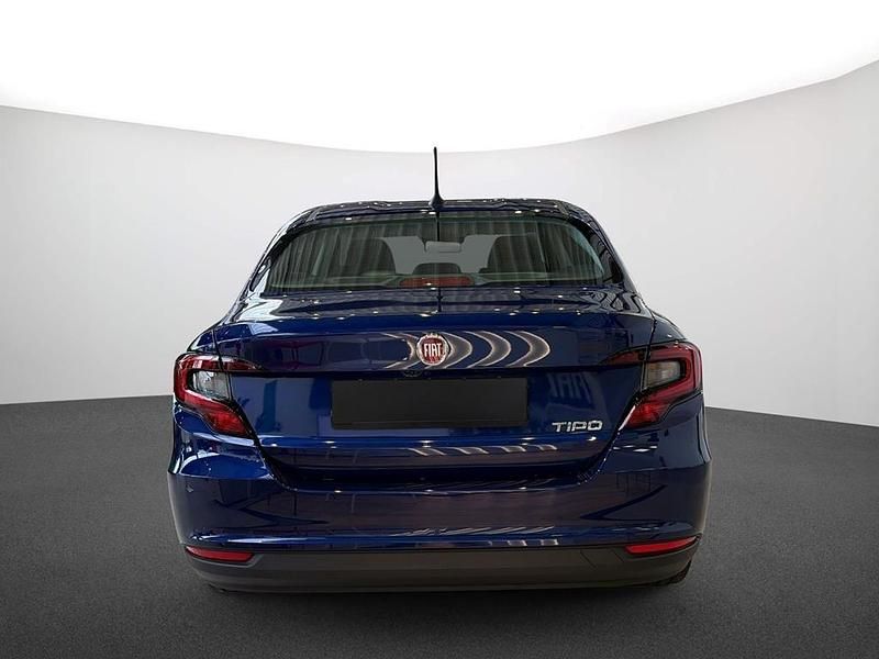 Neu Fiat Tipo Urban 131 PS (96 kW) 2026 Blau Limousine