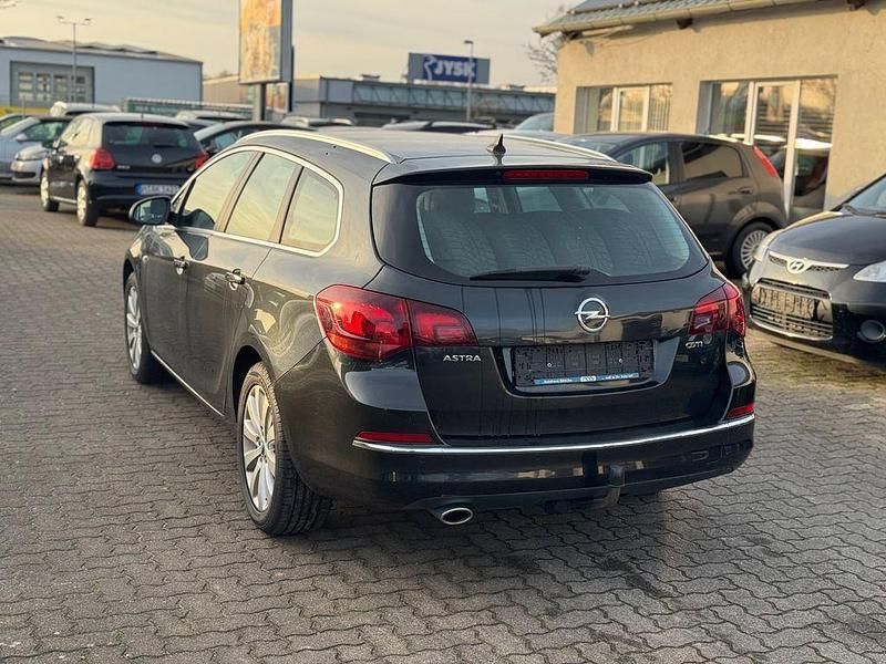 Gebraucht Opel Astra Exklusiv 165 PS (121 kW) 2014 Schwarz Kombi