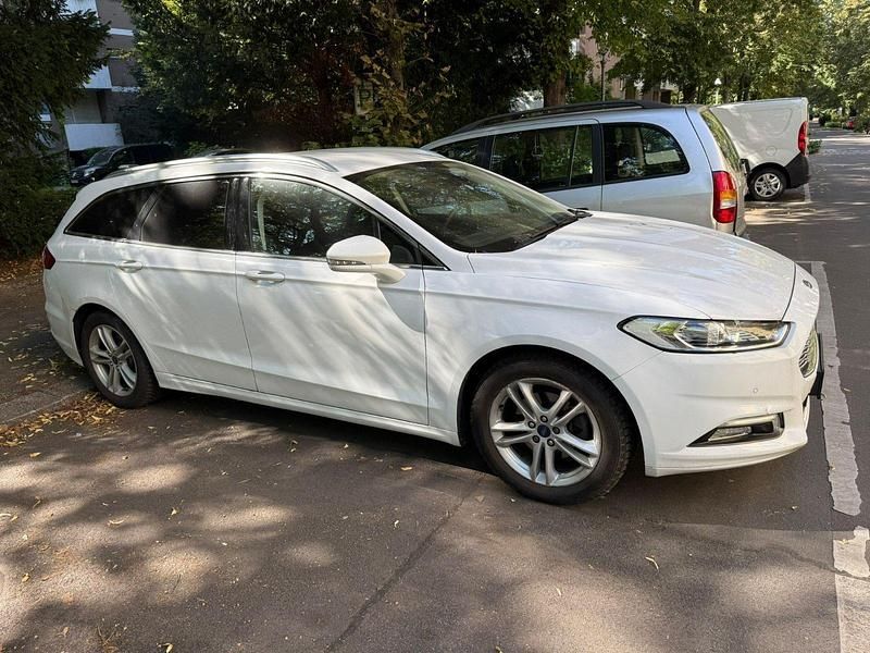 Weiß Gebraucht 2016 Ford Mondeo Titanium Kombi | 7.700 € (Superpreis) - Bild 1/4