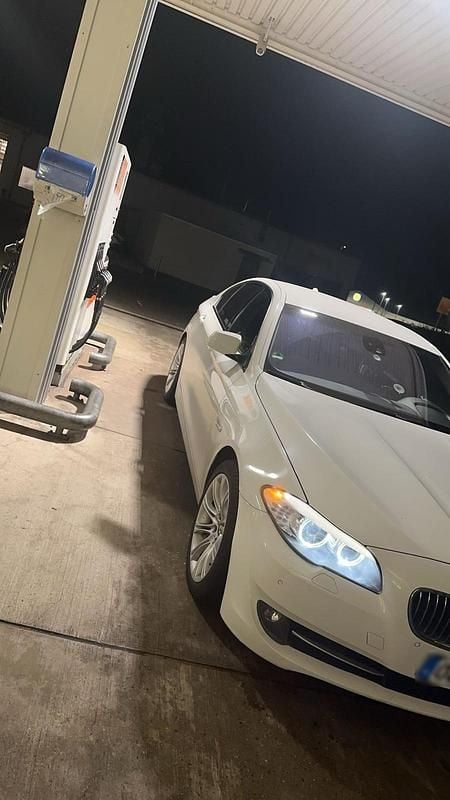 Second-hand BMW 525 204 CP (150 kW) 2010 Alb Berlinǎ