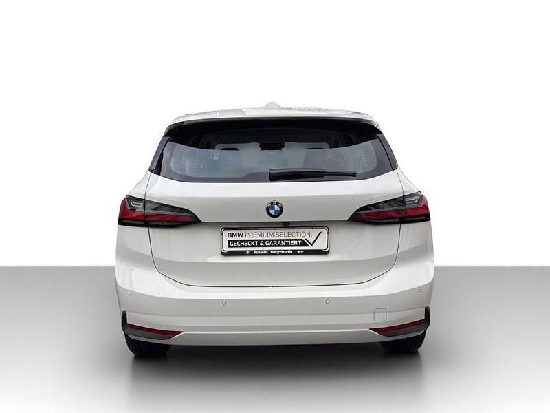 Gebraucht BMW 220 Active Tourer 156 PS (114 kW) 2025 Weiß Van / Kleinbus