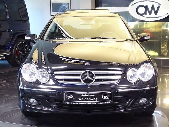 Gebraucht Mercedes CLK200 184 PS (135 kW) 2009 Schwarz Coupé