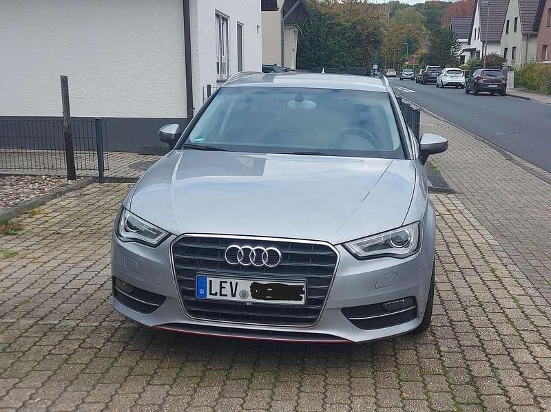 Gebraucht Audi A3 Ambiente 125 PS (91 kW) 2014 Silber Kombi