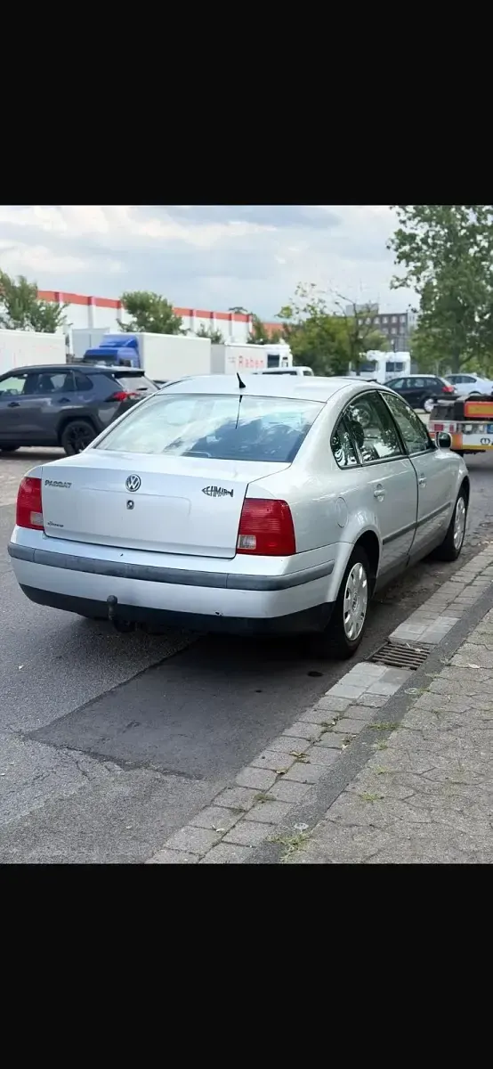 Gebraucht VW Passat 101 PS (74 kW) 2000 Grau Kombi