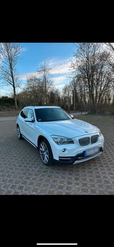 Weiß Gebraucht 2012 BMW X1 Performance SUV | 8.300 € (Guter Preis) - Bild 1/4